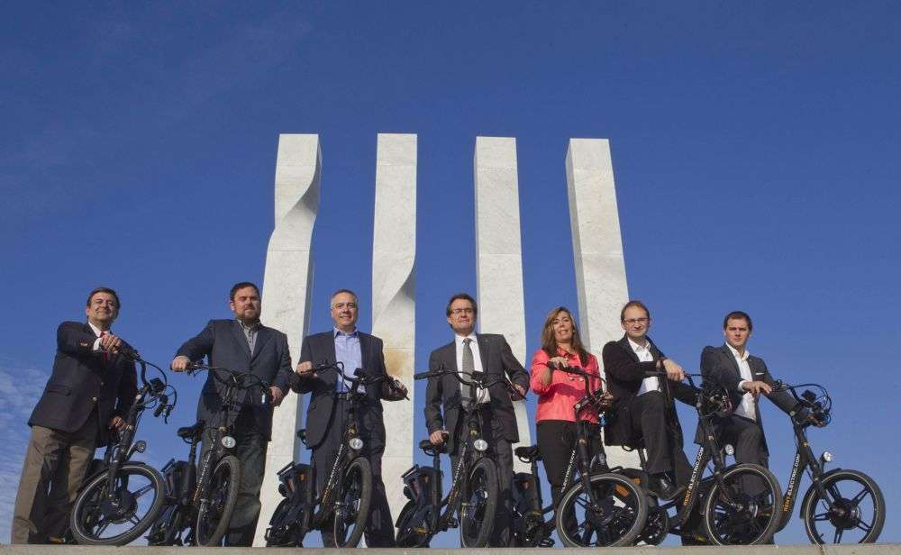 Katalonische Präsidentschaftskandidaten auf TranzX EAGLE E-Bike