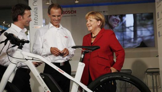 Bosch eBike Systems: Besuch von der Bundeskanzlerin am Messestand