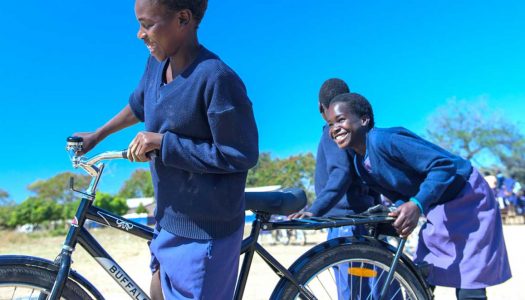 WEF 2015: World Bicycle Relief und 2500 Fahrräder für Afrika