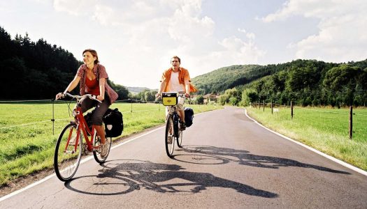 ADFC: Vorrang für Radschnellwege vor Autobahnen!