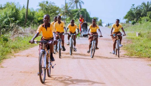 150 Bambusräder sorgen für mehr Schulbildung