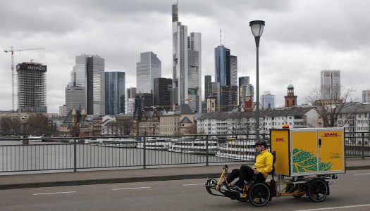 DHL testet umweltfreundliche Zustellung in Frankfurt per E-Lastenfahrrad