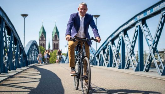 Steuererlass zur Dienstradförderung: 0,25 %-Regel auf Pedelecs und Fahrräder ausgeweitet