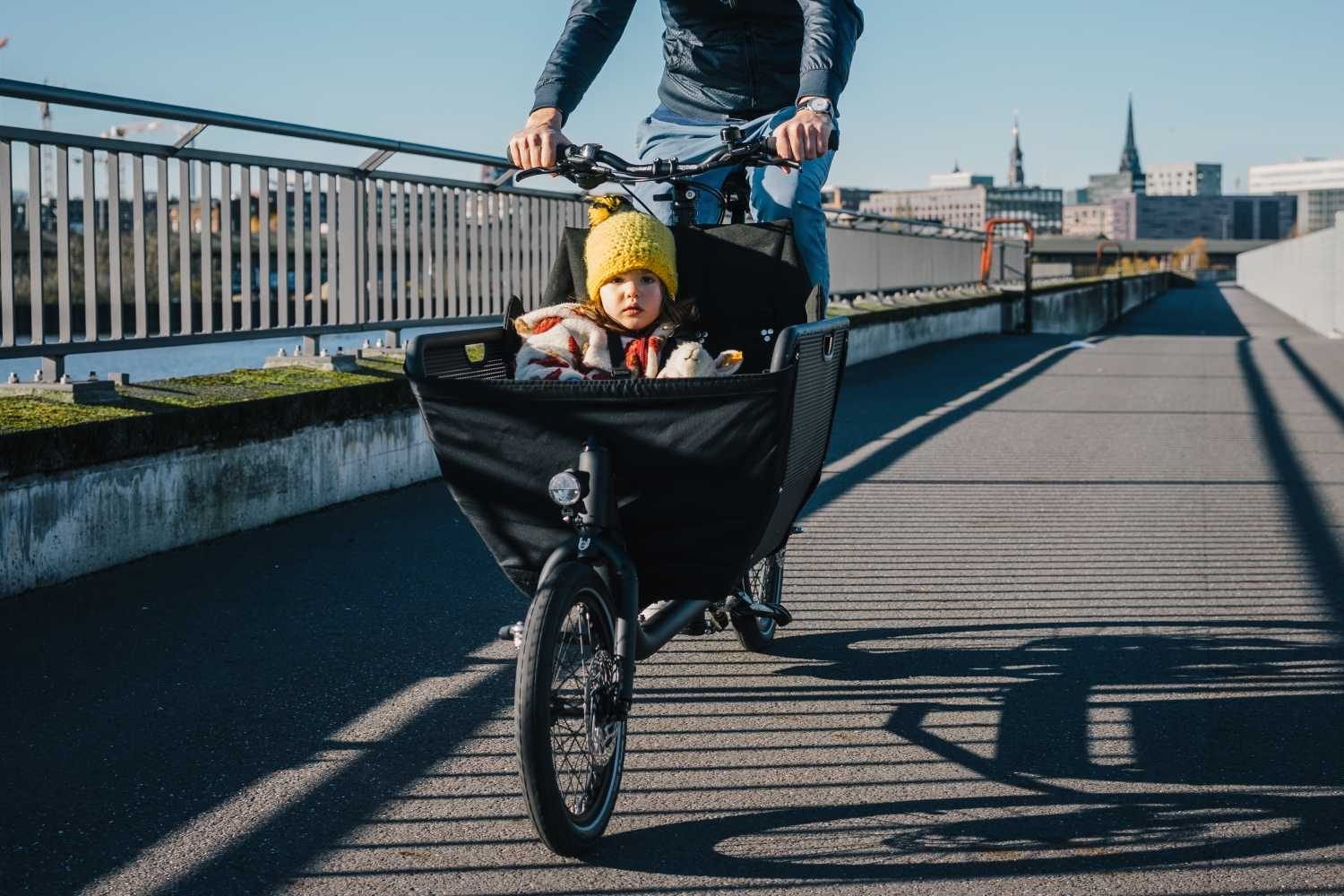 flexibles fahrradschloss AARON Handschellenschloss für E-Scooter - Hochsicherheits-Design - mit Stahlkette Cube STEREO HYBRID 140 Category:E Bike Trekking_Rücklicht CENTURION Halo Größe:52-58