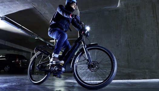Fernlicht und Bremslicht – Riese & Müller setzt neue Standards bei E-Bike Sicherheit