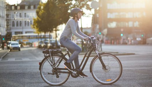 Decathlon E-Bikes: Coole Optik und starke Leistung zum besten Preis