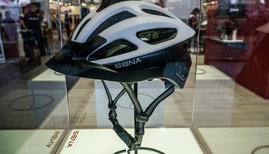 Sena R1 EVO 4K – Smart Helm mit Intercom und integrierter 4K-Kamera vorgestellt