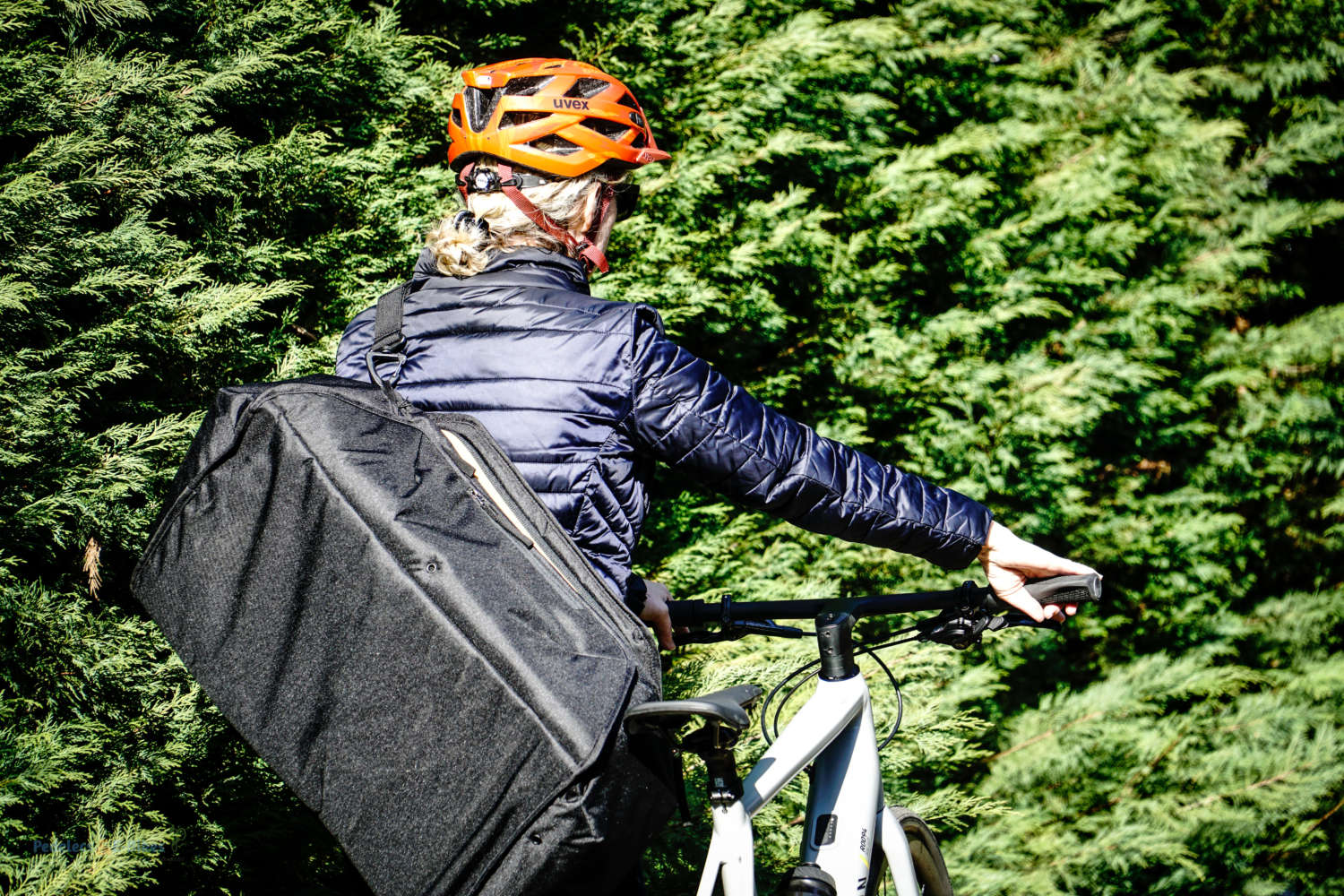 THULE RoundTrip Bike Duffel – praktische Reisetasche für Radfahrer im Test  - Pedelecs und E-Bikes