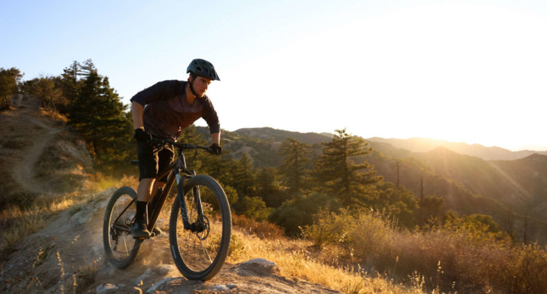 Giant Path Helmet 2022