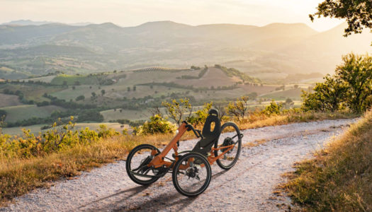 HP Velotechnik 2022 – Hands-on-Cycle als vollgekapselter Handbike-Aufsatz für sportliche E-Trikes