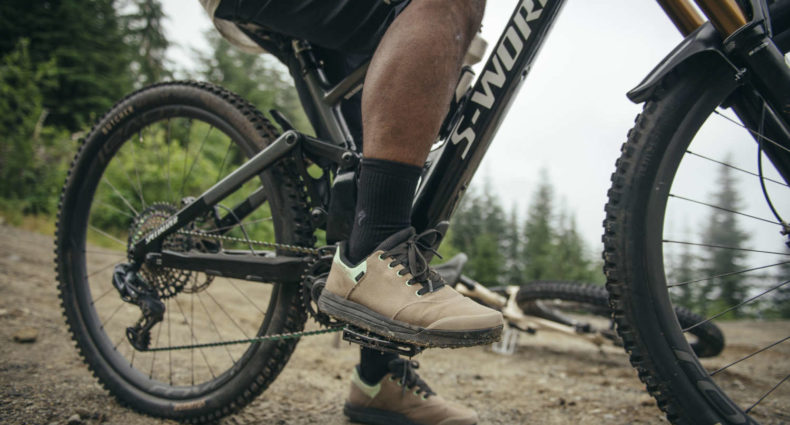 Specialized 2FO Roost Canvas 2022
