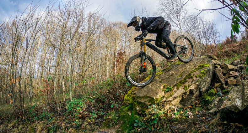 EXESS ECROSS 2022 Test