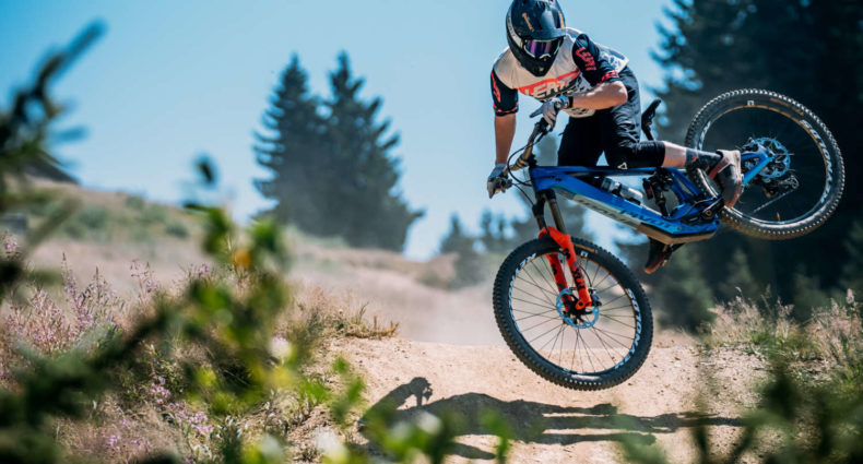 Pivut Shuttle LT 2023