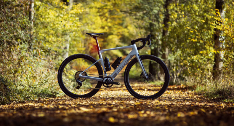 BMC Roadmachine 01 AMP X 2023