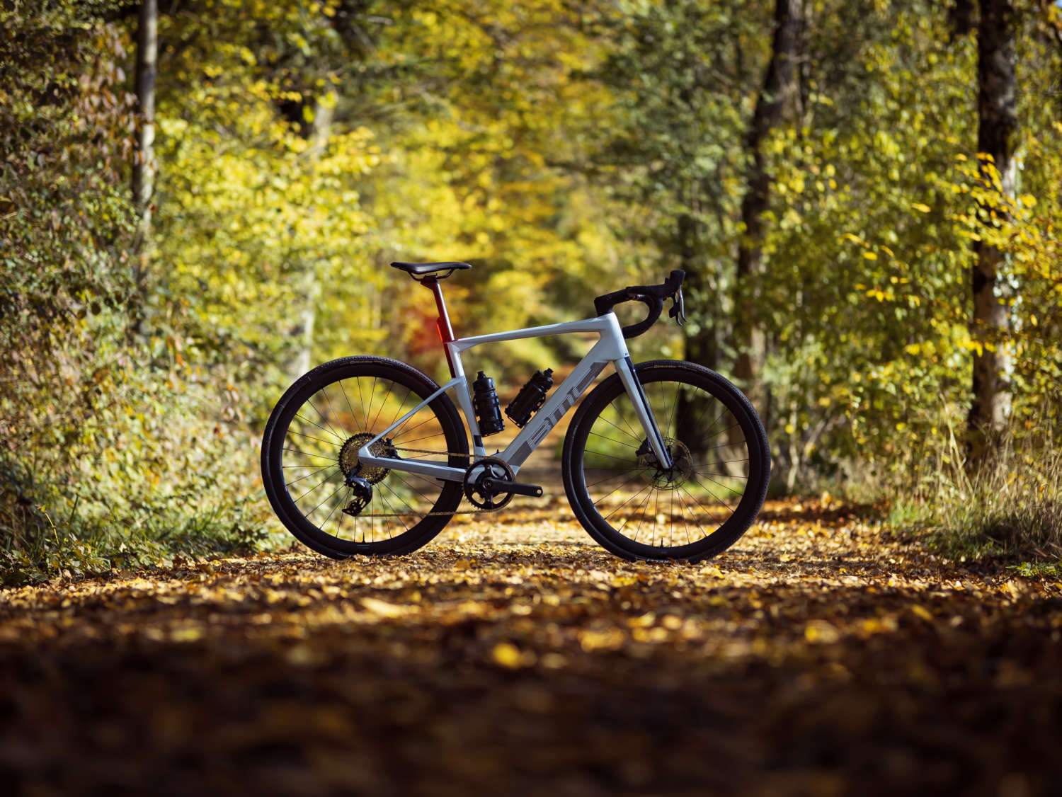 BMC 2023 Neues Roadmachine 01 AMP X Mit TQ HPR50 Antrieb Vorgestellt 