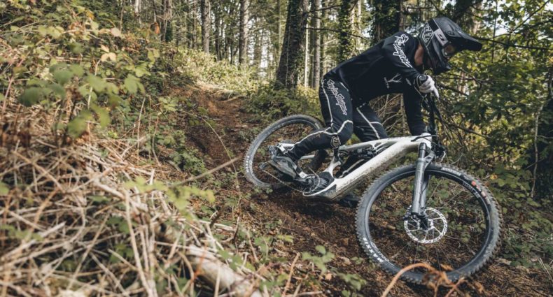 WHYTE 2023 E-Mountainbike Bosch Smart System
