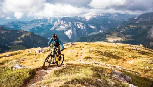 Malaguti Bicycles zeigt Carbon-Bike in den Dolomiten