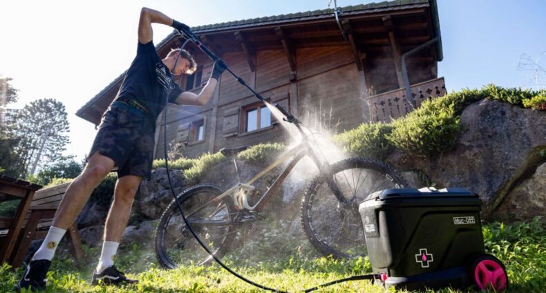 MUC Off mobile Schnee-Schaum-Fahrrad-Waschanlage 2024
