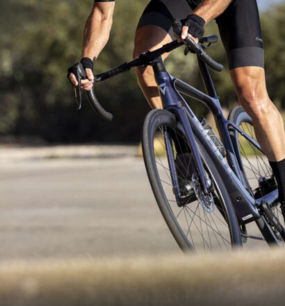 Giant Defy Advanced E+ Elite 2025