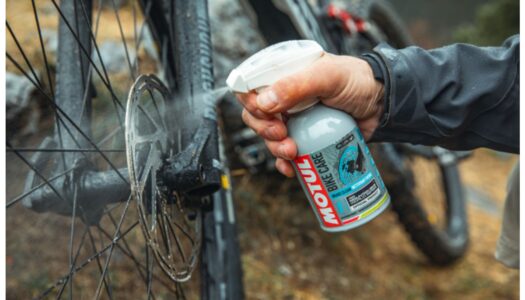 Motul stellt seine neuen Bike Care Produkte vor