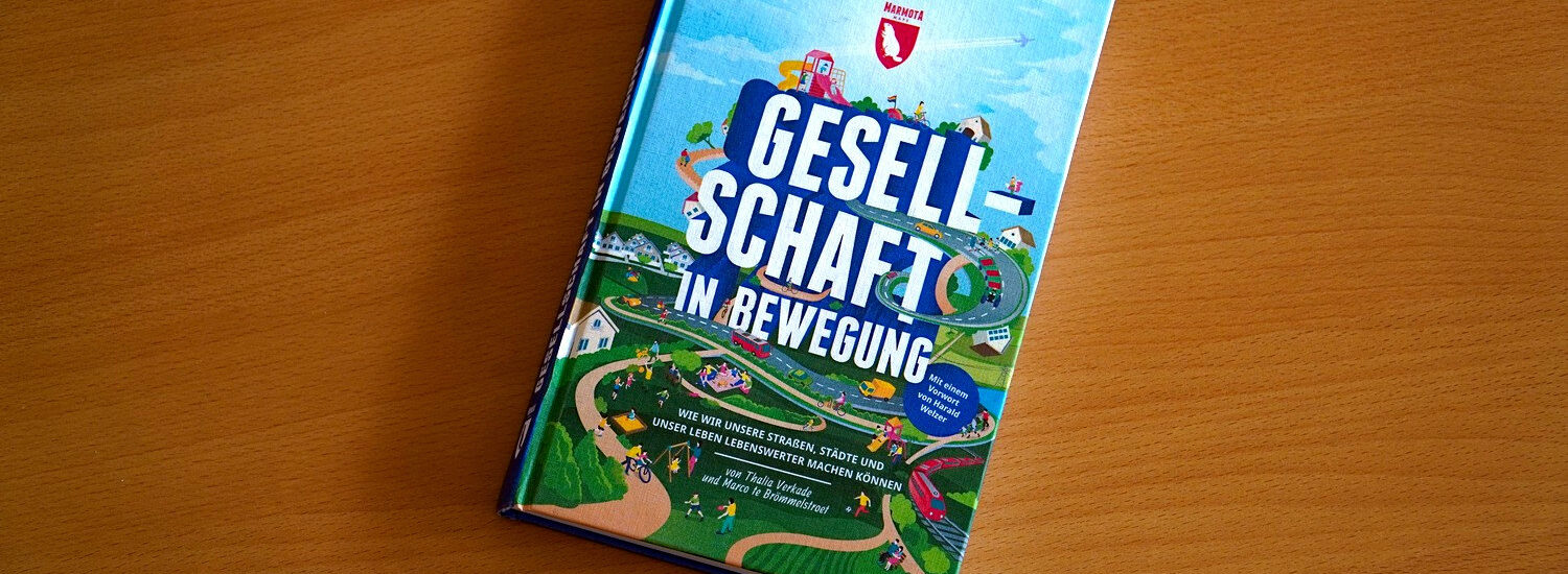 "Gesellschaft in Bewegung" Buch-Rezension 2024