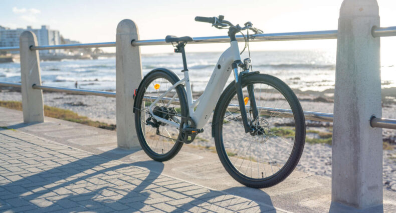 Rockrider E-ACTV 100 DECATHLON 2025