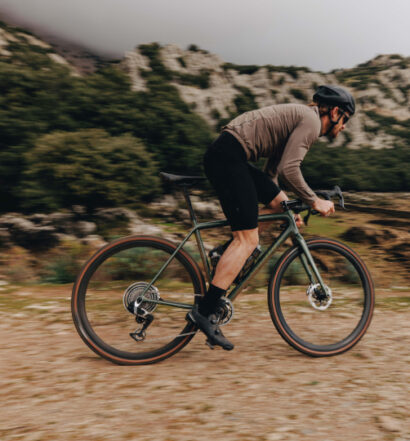 Specialized Phenom Pro Mirror 2025