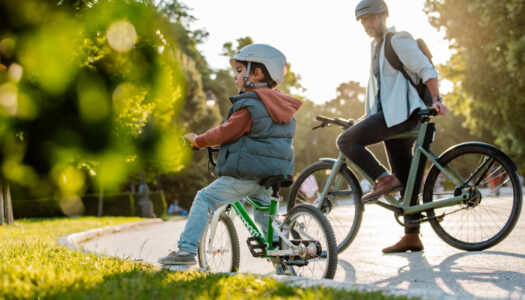 SPARKY Junior: Der smarte Fahrradhelm für Kinder von UNIT 1