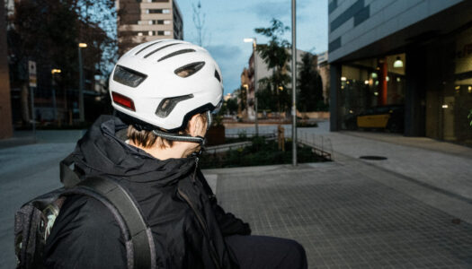 Alpina präsentiert neuen Fahrradhelm „Paranus“ und passende Sportbrillen
