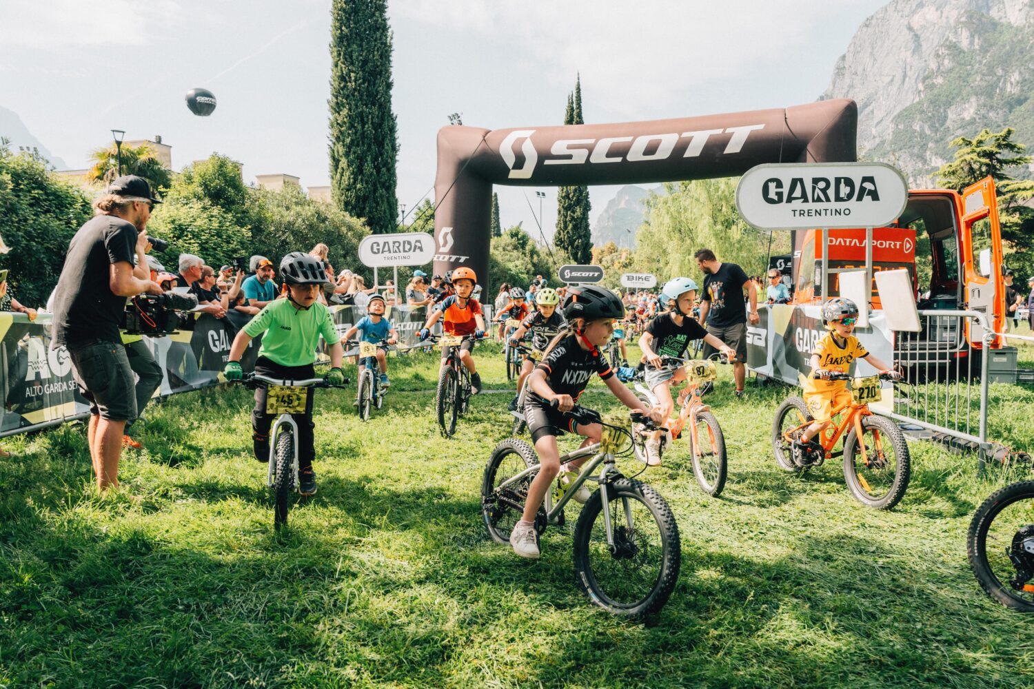 Saisonstart am Lago: Das FSA Bike Festival in Riva del Garda kehrt ...