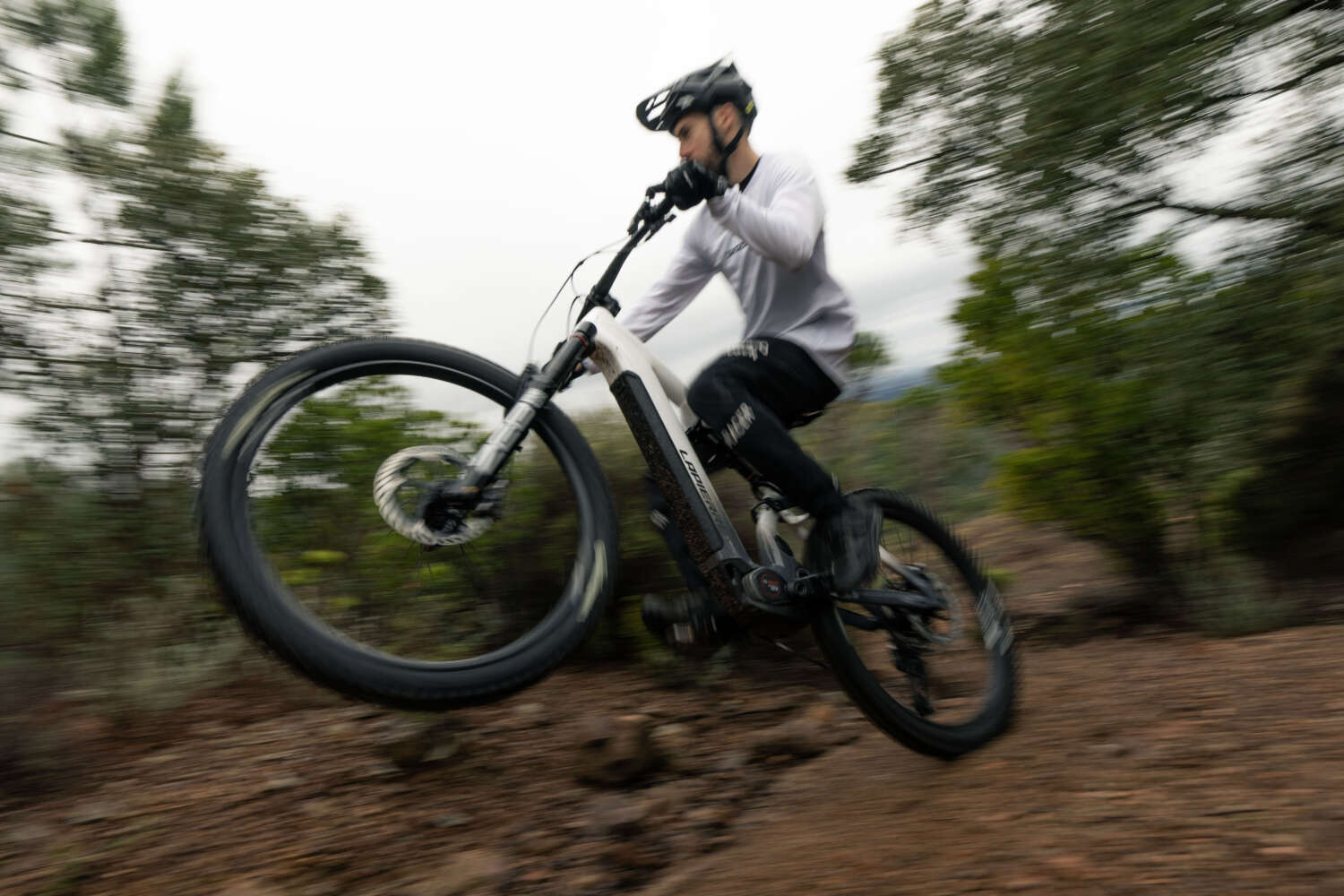 Lapierre Overvolt AM CF 2026