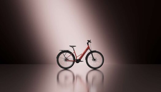 TENWAYS erweitert AGO-Serie um riemengetriebenes E-Trekkingbike