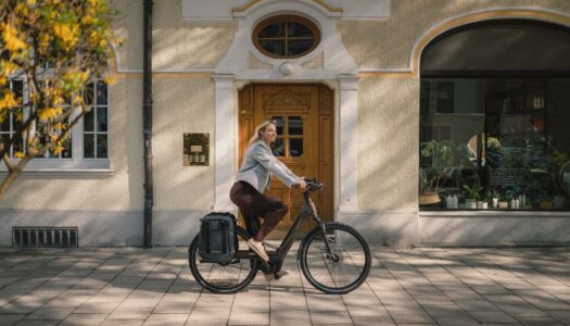 TENWAYS AGO Performance E-Trekkingbike mit Bosch-Antrieb vorgestellt