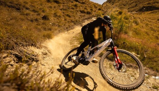 Commencal 2027 – META POWER SX AVINOX ist bisher potentestes E-MTB der Andorraner