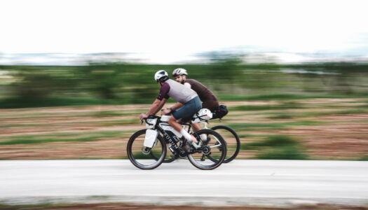 Cyclite stellt aerodynamisch optimierte Gabeltasche für Bikepacking vor