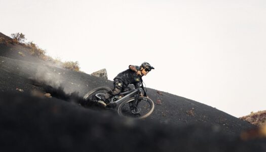Andreu Lacondeguy kehrt für Mondraker vor die Kamera zurück